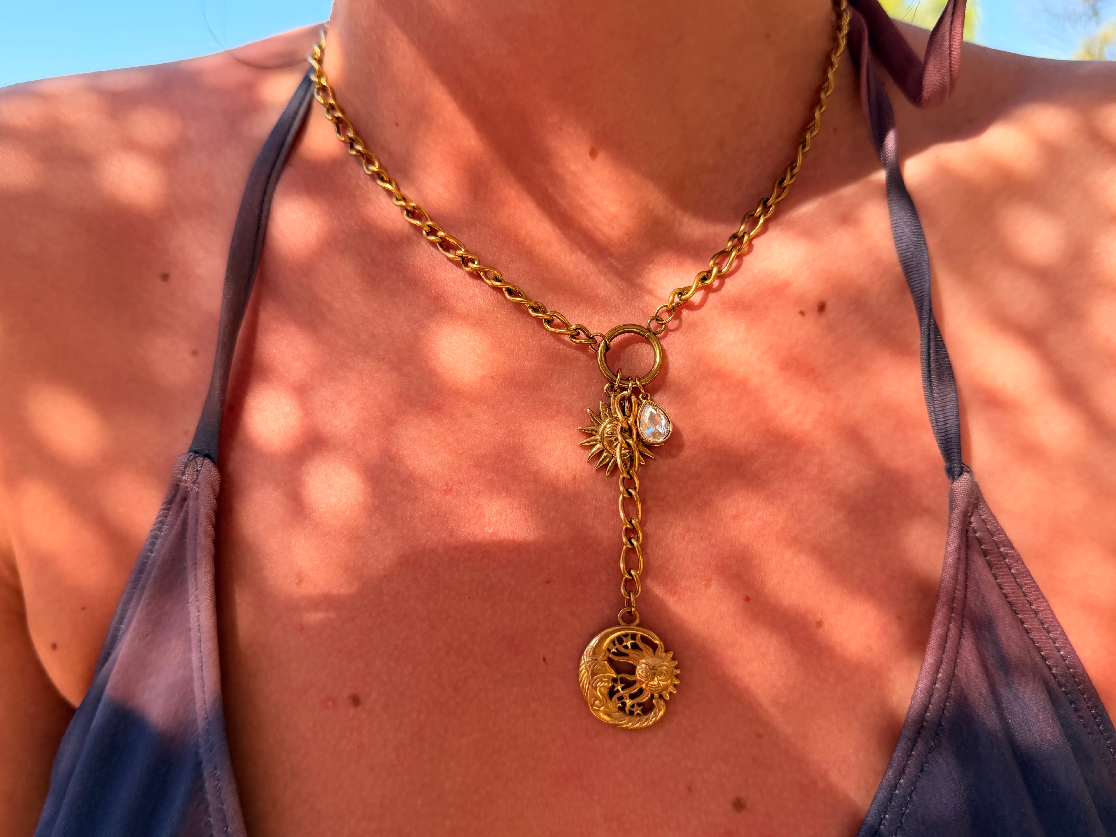 Collier à pendentif Soleil & Lune